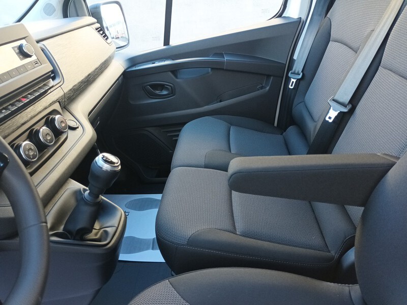 Renault Trafic Combi