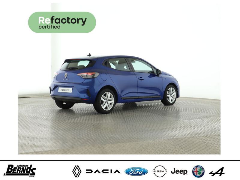 Fahrzeugabbildung Clio SCe 65 49kW/67PS Bild 344 von 424