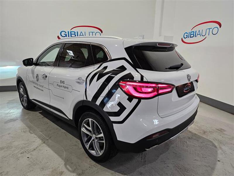 MG HS