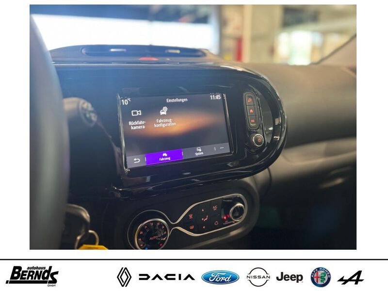 Fahrzeugabbildung Twingo SCe 65 Start & Stop 45kw/65PS Bild 263 von 424