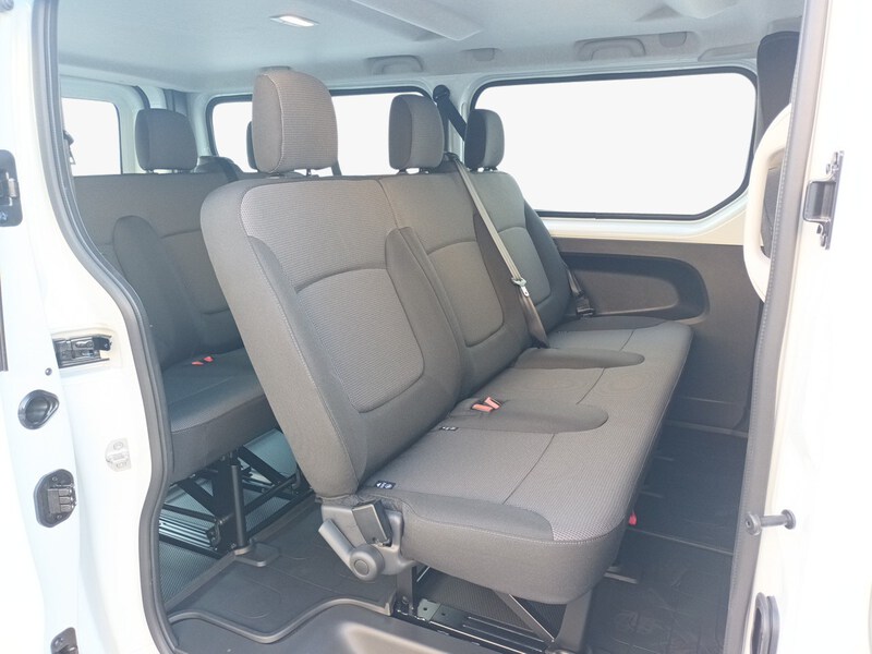 Renault Trafic Combi