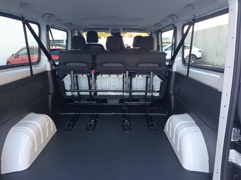 Renault Trafic Combi