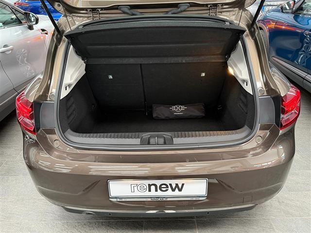 RENAULT Clio 00012956_VO38023184