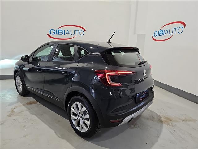 RENAULT Captur 02416064_VO38013170