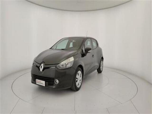 RENAULT Clio 02705256_VO38033952