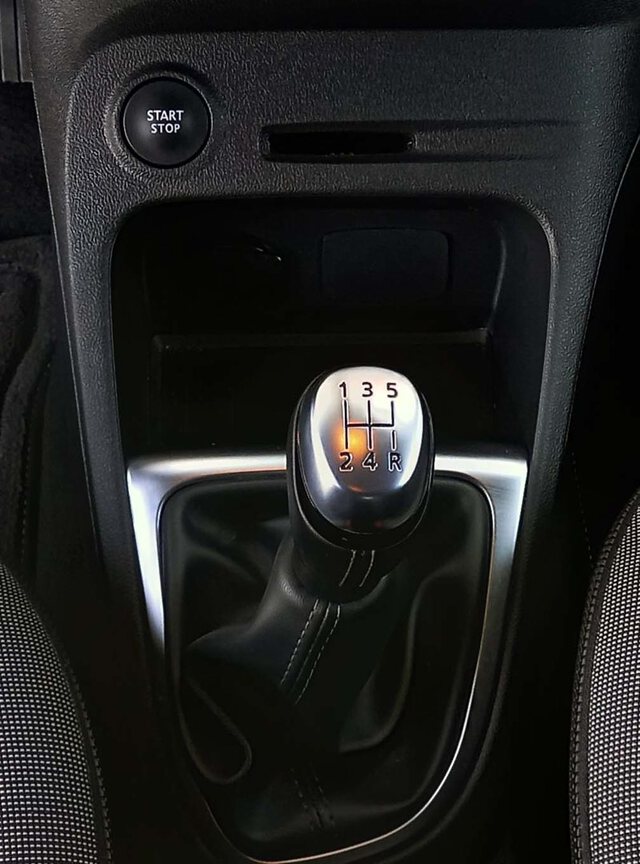 Inside Captur  Marfil Delhi/Techo N