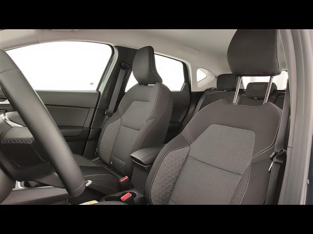 RENAULT Captur 00973840_VO38023732