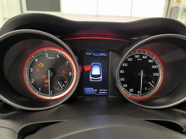 SUZUKI Swift VI 2017 00973119_VO38023732
