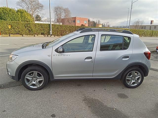 DACIA Sandero  Stepway 00025718_VO38013404