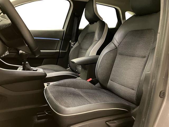 RENAULT Captur II 2019 00984868_VO38023207
