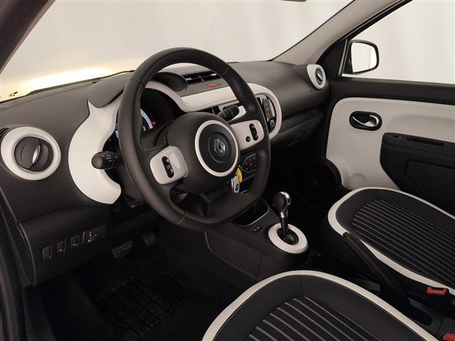 RENAULT Twingo 00189536_VO38023507