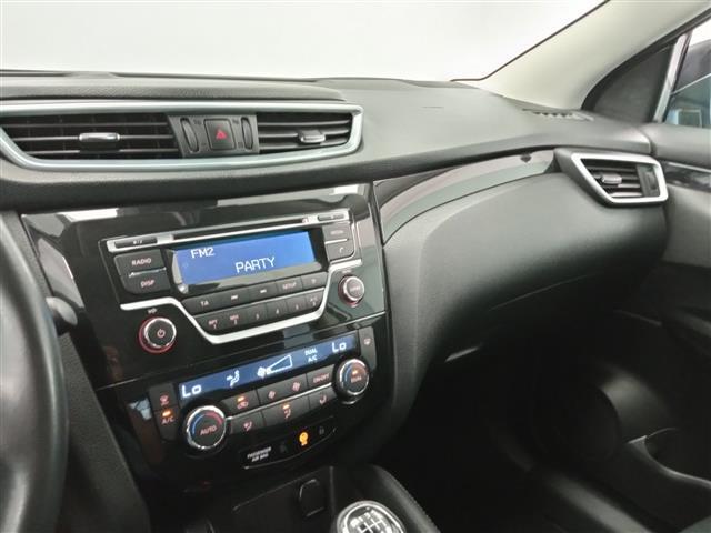 NISSAN Qashqai 06076960_VO38053400