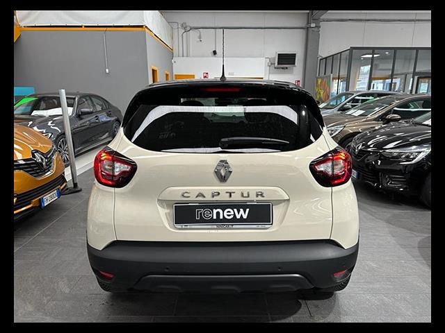 RENAULT Captur 00012351_VO38023184