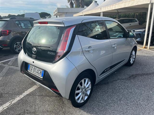TOYOTA Aygo 02640850_VO38043366