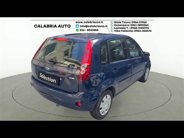 FORD Fiesta 00007118_VO38033579