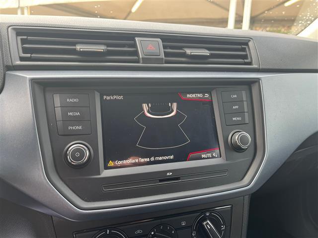 SEAT Arona 2017 02640508_VO38043366
