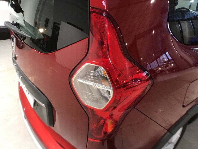 Inside Lodgy Diesel  Rojo