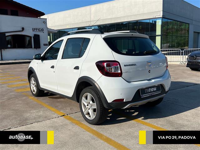 DACIA Sandero 01094341_VO38013498
