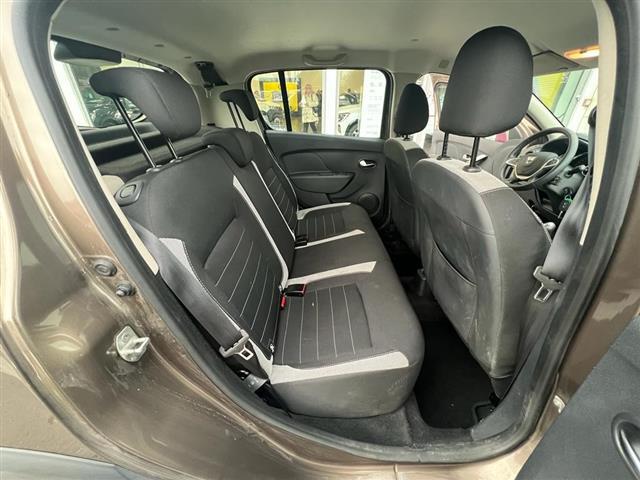 DACIA Sandero  Stepway 05863021_VO38013080
