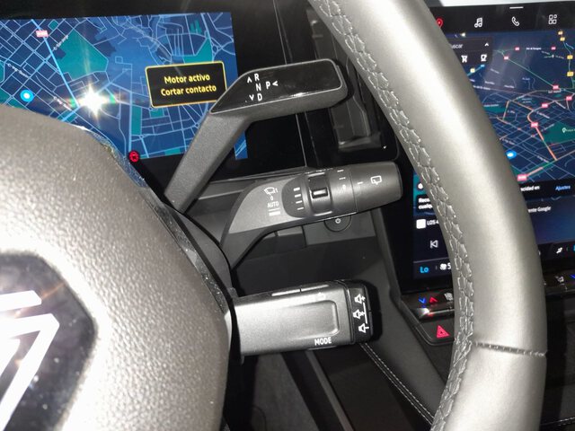 Inside Mégane Eléctrico  Carrocería Rojo Des