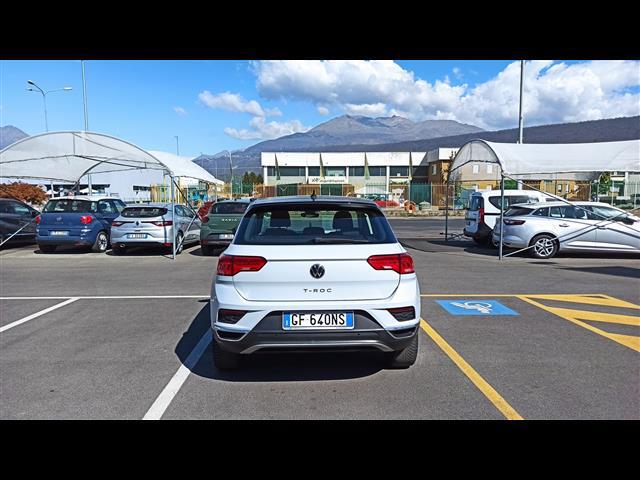 VOLKSWAGEN T Roc 2017 00024144_VO38013404