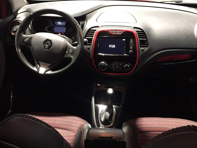Inside Captur  Rojo Deseo con techo