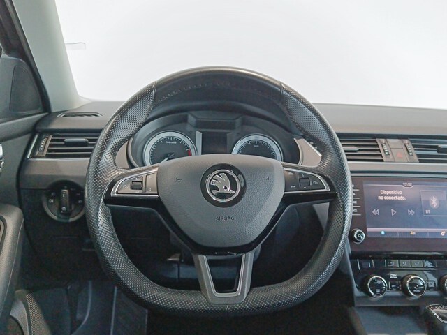 Inside Octavia Combi  Negro Mágico ef. pe