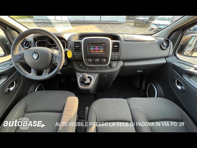 RENAULT Trafic Passenger 29 2019 01094366_VO38013498