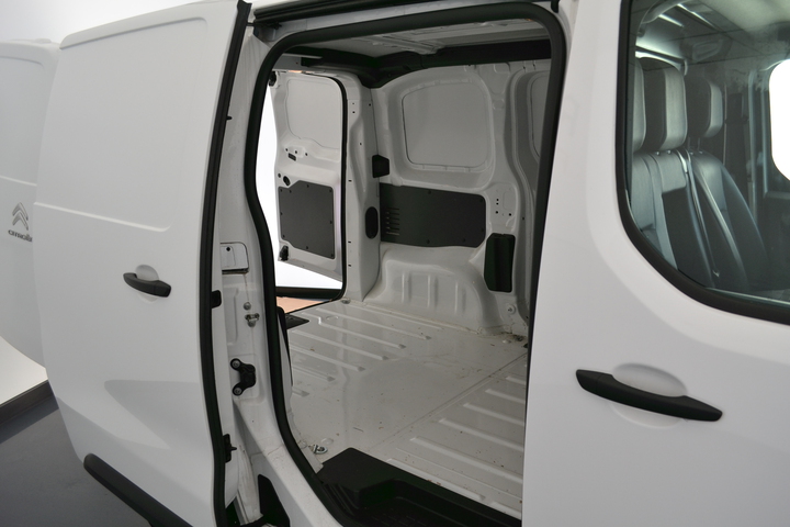 Exterior JUMPY  ALB