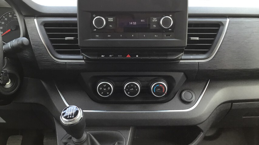 Inside Trafic Combi Diesel  Blanco