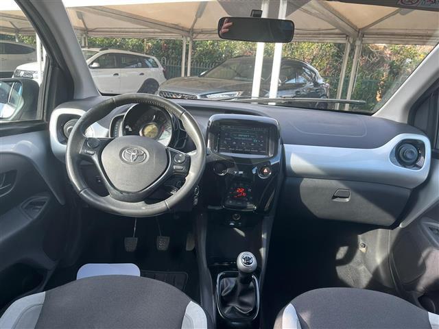 TOYOTA Aygo 02640850_VO38043366