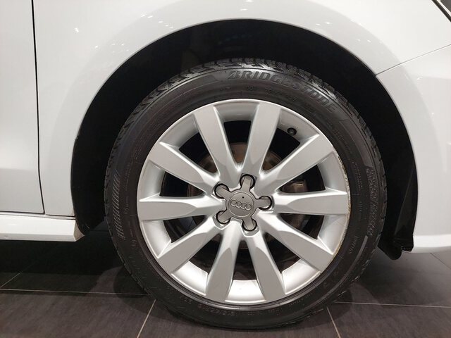 Outside A1 Sportback  Blanco