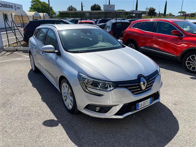 RENAULT Megane 02641595_VO38043366