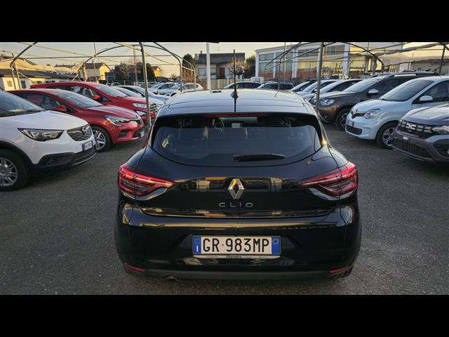 RENAULT Clio 00025757_VO38013404