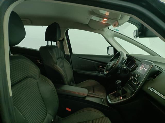 RENAULT Scenic 00006492_VO38033579