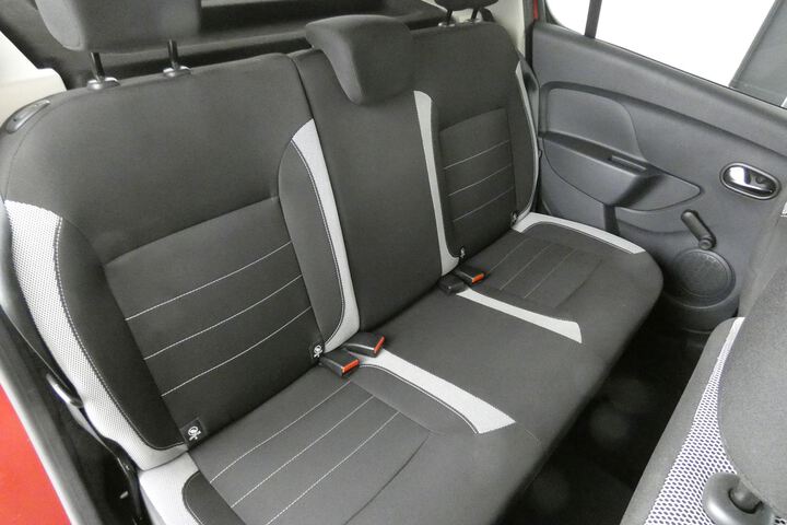 Inside Sandero Diesel  Rojo
