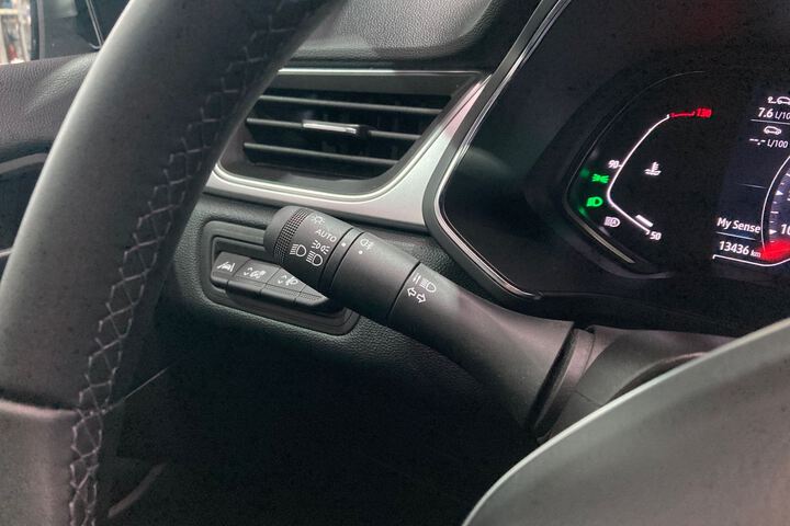 Inside Captur  Azul Rayo con techo 