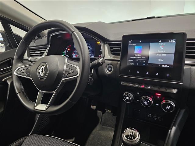 RENAULT Captur 02416171_VO38013170