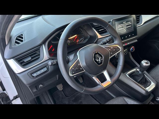 RENAULT Captur 03448860_VO38013139