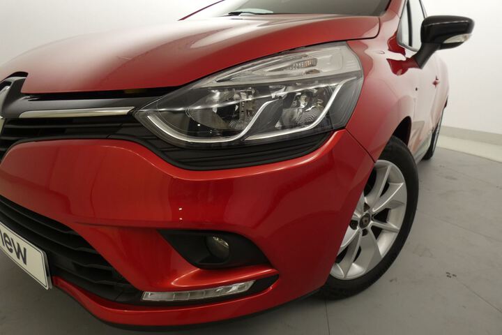 Inside Clio  Rojo Deseo