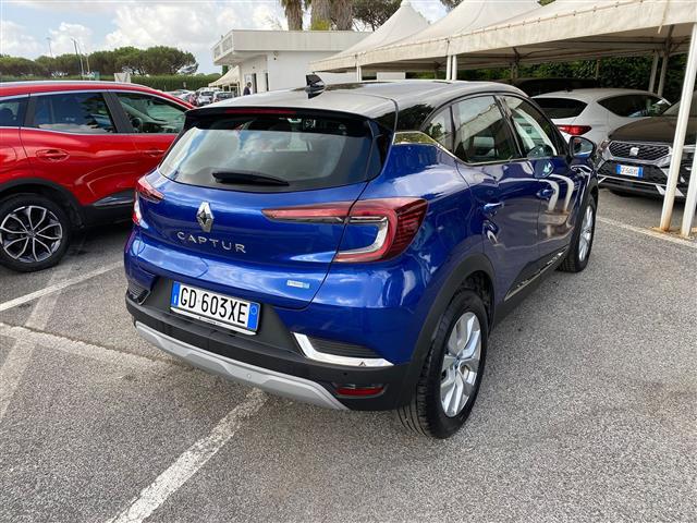 RENAULT Captur 02641498_VO38043366