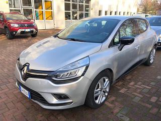 RENAULT Clio 00949272_VO38013322
