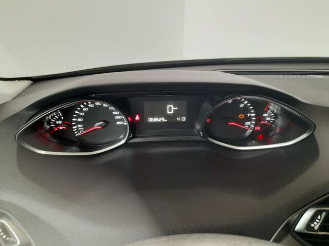Inside 308 Diesel  Blanco Banquise