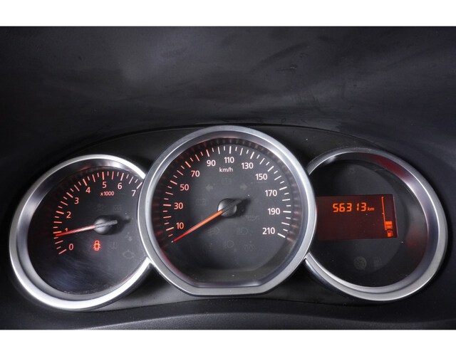 Inside Lodgy Diesel  GRIS