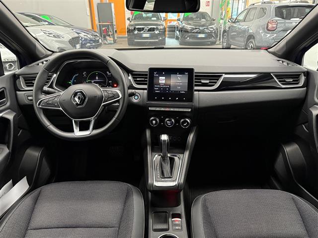 RENAULT Captur 00015741_VO38023184