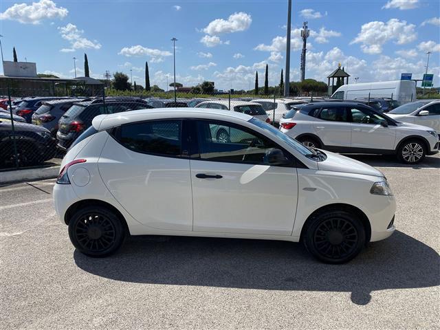 LANCIA Ypsilon 02641437_VO38043366