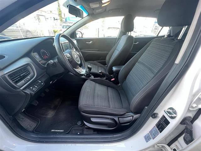KIA MOTORS Stonic 05863001_VO38013080