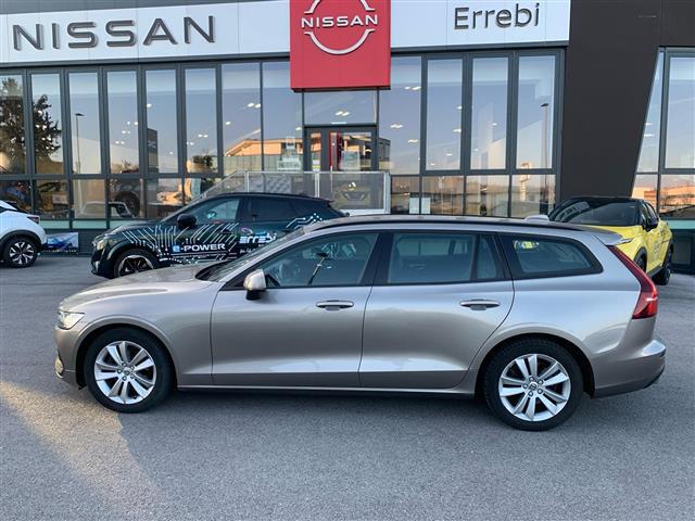 VOLVO V60 II 2019 02614153_VO38013041