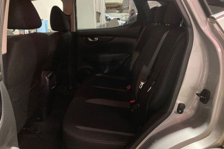 Inside Qashqai Diesel  Gris