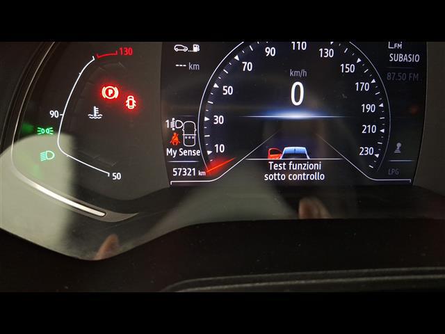 RENAULT Clio 00948392_VO38023732